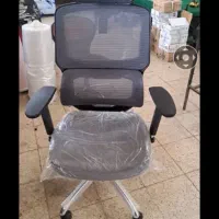 صندلی اداری حاد صنعت نوین