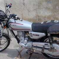 موتور سیکلت سپند