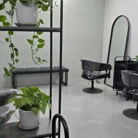 اجاره صندلی ،میز،تخت در سالن زیبایی|اجارهٔ دفتر کار، اتاق اداری، مطب|شیراز, فرهنگ شهر|دیوار