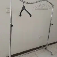 رگال لباس|بندرخت و رخت‌آویز|کرج, ساماندهی|دیوار