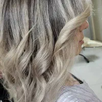 خدمات رنگ و لایت|خدمات آرایشگری و زیبایی|مشهد, یاس|دیوار