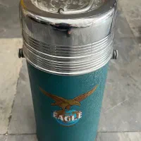 یخدان EAGLE قدیمی با ماندگاری ساعتها یخ درون آن