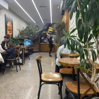 استخدام فوری ادمین خانم در کافه رستوران