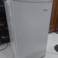 یخچال پنج فوت پارس