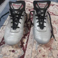 یک جفت کفش چمن|کیف، کفش، کمربند|کرمان, |دیوار