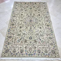 قالیچه دستبافت اردکان زمینه زیتونی