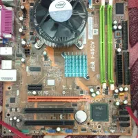 مادربرد همراه با CPU اینتل