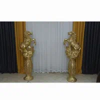مجسمه اسب با پایه پلی استیر