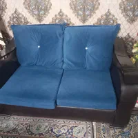 مبل راحتی ۷ نفره و تخت شو و میز وسط