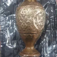 گلدان مسی قلم زنی شده