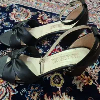 کفش پاشنه بلند|کیف، کفش، کمربند|اشتهارد, |دیوار