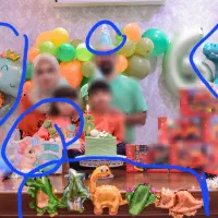 بادکنک دایناسور