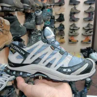 انواع کفشهای کوهنوردی و طبیعت گردی|کیف، کفش، کمربند|مشهد, تلگرد|دیوار