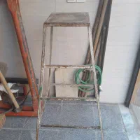 چهار پایه خیلی محکم