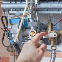 تعمیر و سرویس انواع آبگرمکن دیواری|خدمات پیشه و مهارت|تبریز, |دیوار