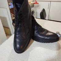 نیم بوت چرم مشکی سایز ۴۳