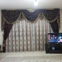 پرده ، طول ۲/۷۰ ، عرض ۴ متر .