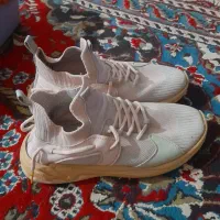 یعنی جفت کتونی زنانه سایز ۳۹ تمیز