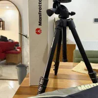 سه پایه حرفه ای دوربین عکاسی manfrotto