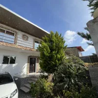 یه ویلا دارم شاه نداره از خوشگلی تا نداره