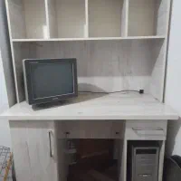 میز کامپیوتر