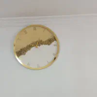 ساعت دیواری