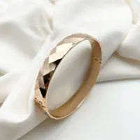 بدلیجات ژوپینگ انگشتر دستبند گردنبند گوشواره|بدلیجات|پرند, فاز ۳|دیوار