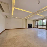 اپارتمان ۱۷۸متر چشم انداز مشجر