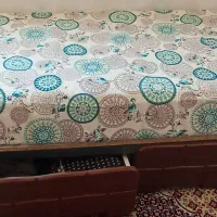 تخت و کمد
