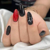 آموزش کاشت ناخون ناخن فیشیال و پاکسازی بافت مو