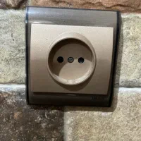 برقکاری نصب تعمیر تعویض پریز لوستر فیوز و سایر