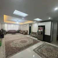 آپارتمان ۱۲۶ متر* غرق نور/ شیک و دلباز/ گلزاران