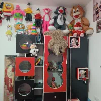 کمد و دو ویترین /تخت /یدونه میز تحریر کودک|تخت و سرویس خواب|شهرکرد, |دیوار