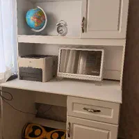 میز تحریر بسیار زیبا و نو برند بادریس