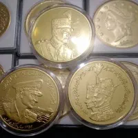 سکه تاجگذاری شاهی یادبودی