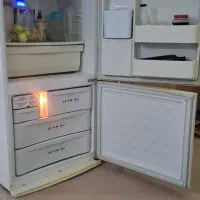 یخچال پهن با یک عدد میز|یخچال و فریزر|رباطکریم, کیکاور|دیوار