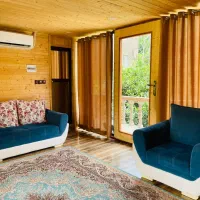 کلبه سویسی جنگلی بابلکنار|اجارهٔ کوتاه‌مدت ویلا و باغ|بابل, |دیوار