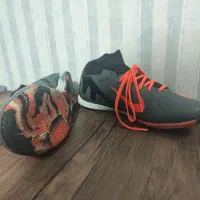 کفش فوتبال و سالن air zoom در حد نو