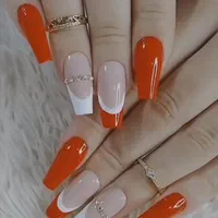 آموزش‌وخدمات‌کاشت‌ناخن‌ومژه.کراتین.کوتاهی‌وتاتو