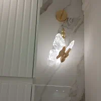 دیوارکوب کاملا نو