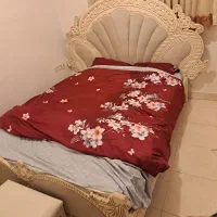 سرویس تخت خواب دونفره با تشک در حد نو