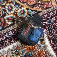 عینک پیدا شده|اشیا|مهاباد (آذربایجان غربی), |دیوار