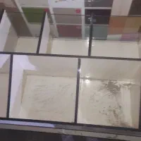 ویترین تمیز