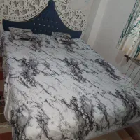 تخت خواب وتشک