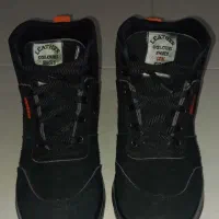 یک جفت کفش کوهنوردی نو شماره ۴۱.۴۲