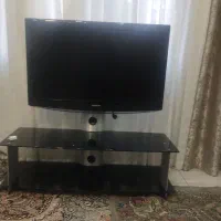 تلویزیون ۴۳ سامسونگ با میز