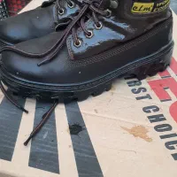 کفش|کیف، کفش، کمربند|لنجان, |دیوار