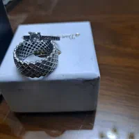انگشتر و گردنبند و دستبند نقره