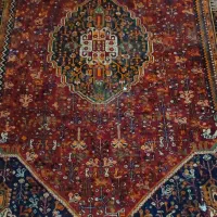 فرش دستباف با قدمت ۵۰ سال که بید زدگی داره|فرش|شیراز, تحویلی|دیوار