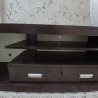میز تلویزیون چوبی در حد نو بسیار سالم